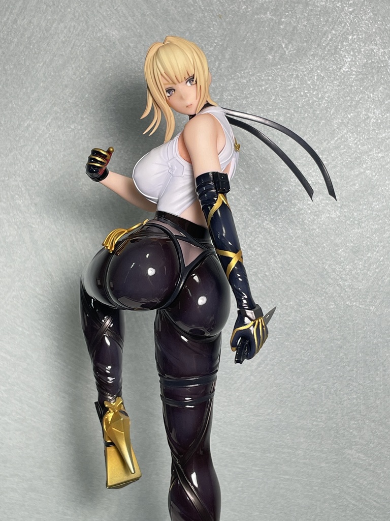 イヴリン・シュヴァリエ1/7スケールレジンキャストキット