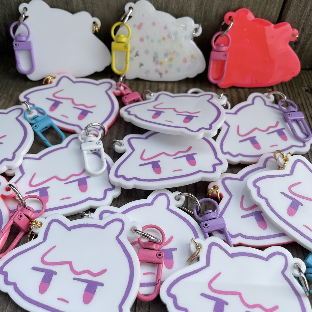 🆕おとうふちゃん手塗りアクキー