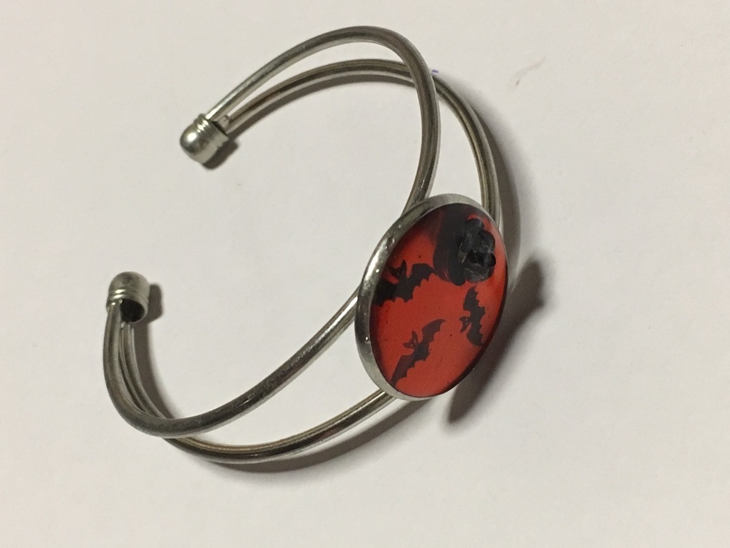 【おそ松さん】デビルモチーフバングル