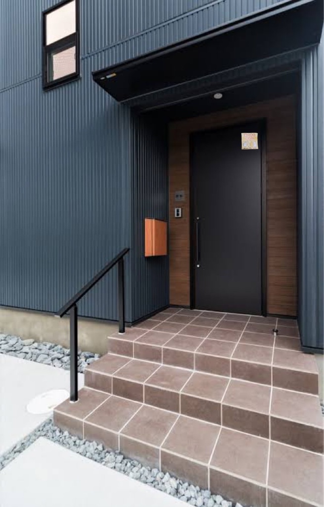 4匹正方形(大)ステッカー 猫の命を大切にver