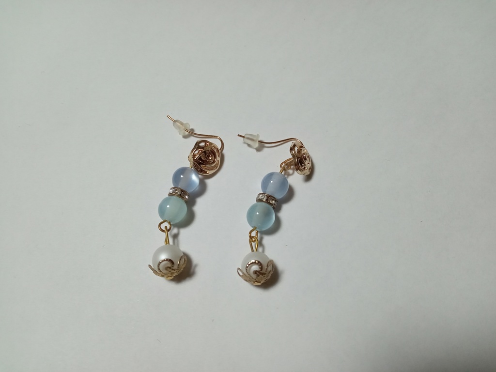 エカチェリーナイメージピアス