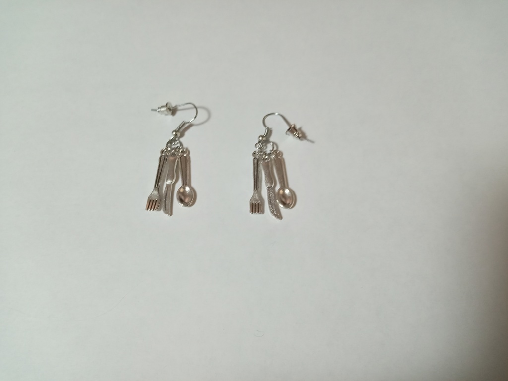 カトラリーピアス