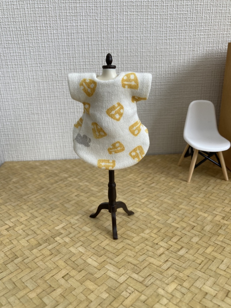 ロングテール半袖Tシャツ(チーズ柄)