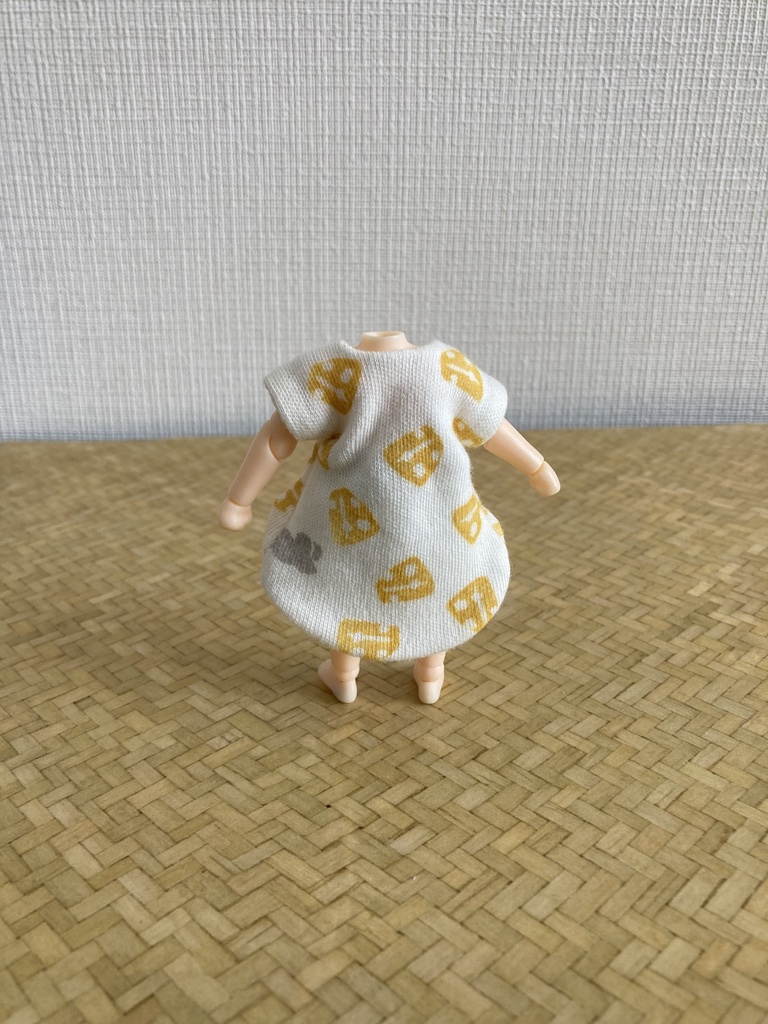 ロングテール半袖Tシャツ(チーズ柄)