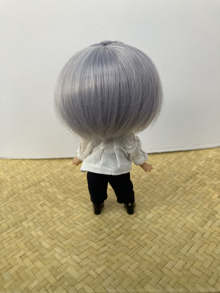 ボウタイブラウス