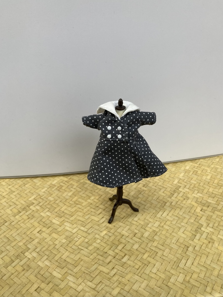 セーラーカラーワンピース