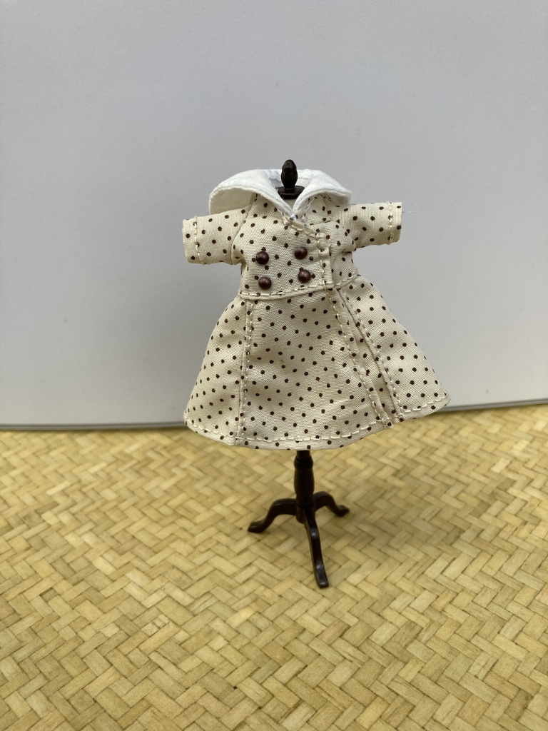 セーラーカラーワンピース