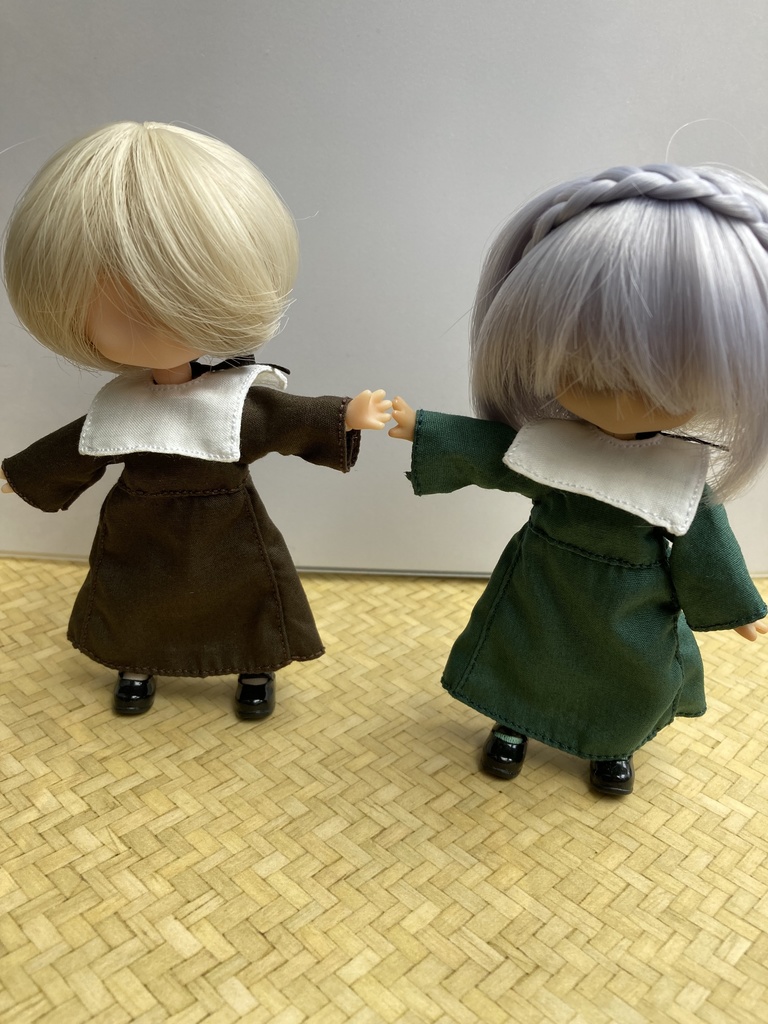 Aラインワンピース(付け襟セット)