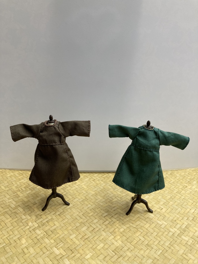 Aラインワンピース(付け襟セット)