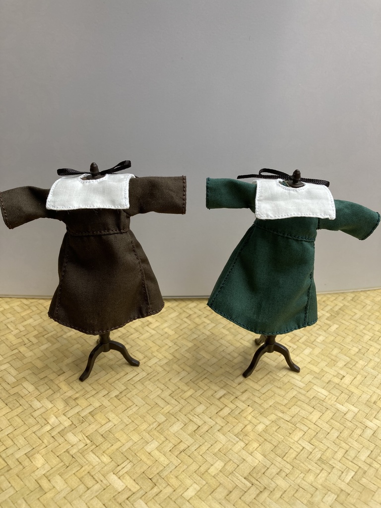 Aラインワンピース(付け襟セット)