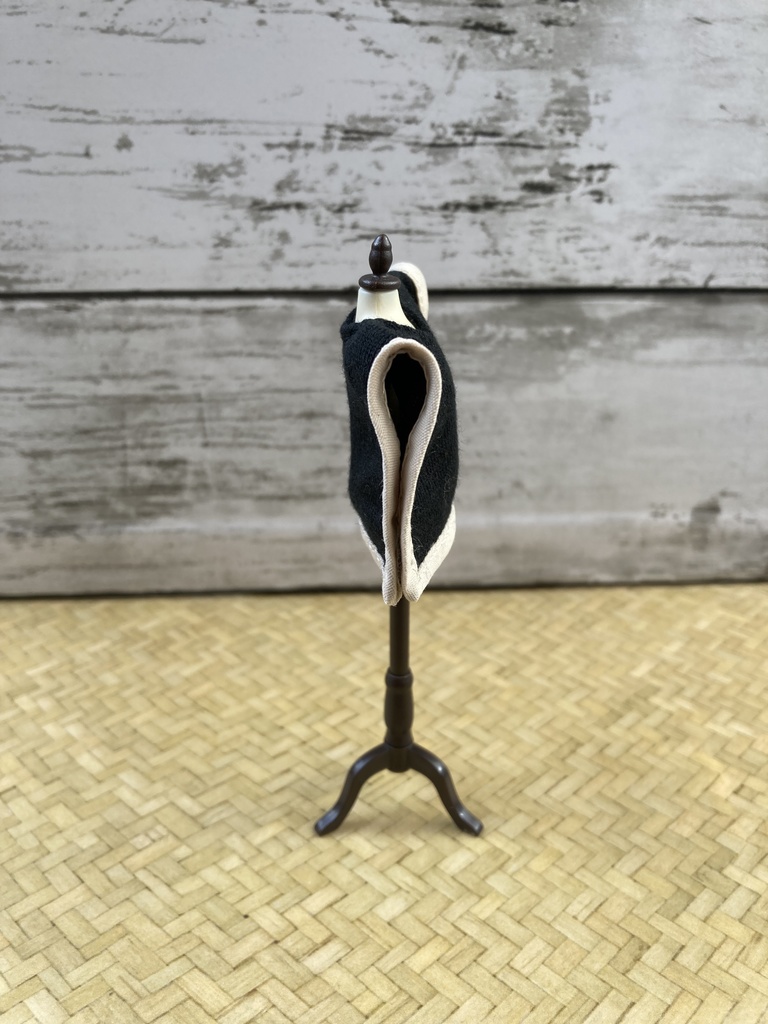 スクエアポンチョ