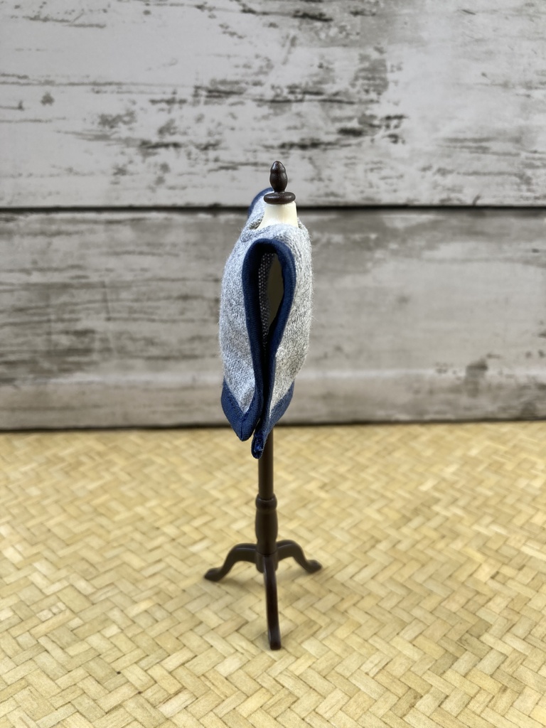 スクエアポンチョ