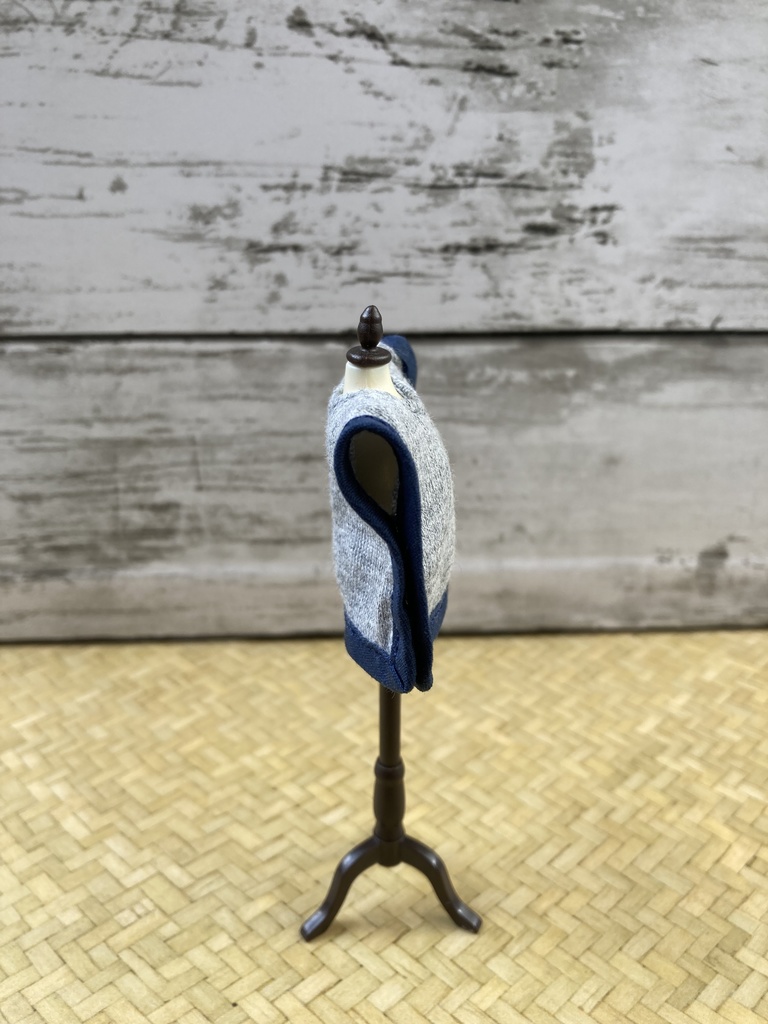 スクエアポンチョ