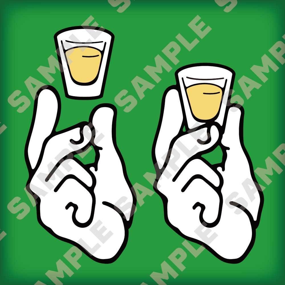ショットグラスを持つ手/ 乾杯 - Male hands holding a shot of alcohol drink. 