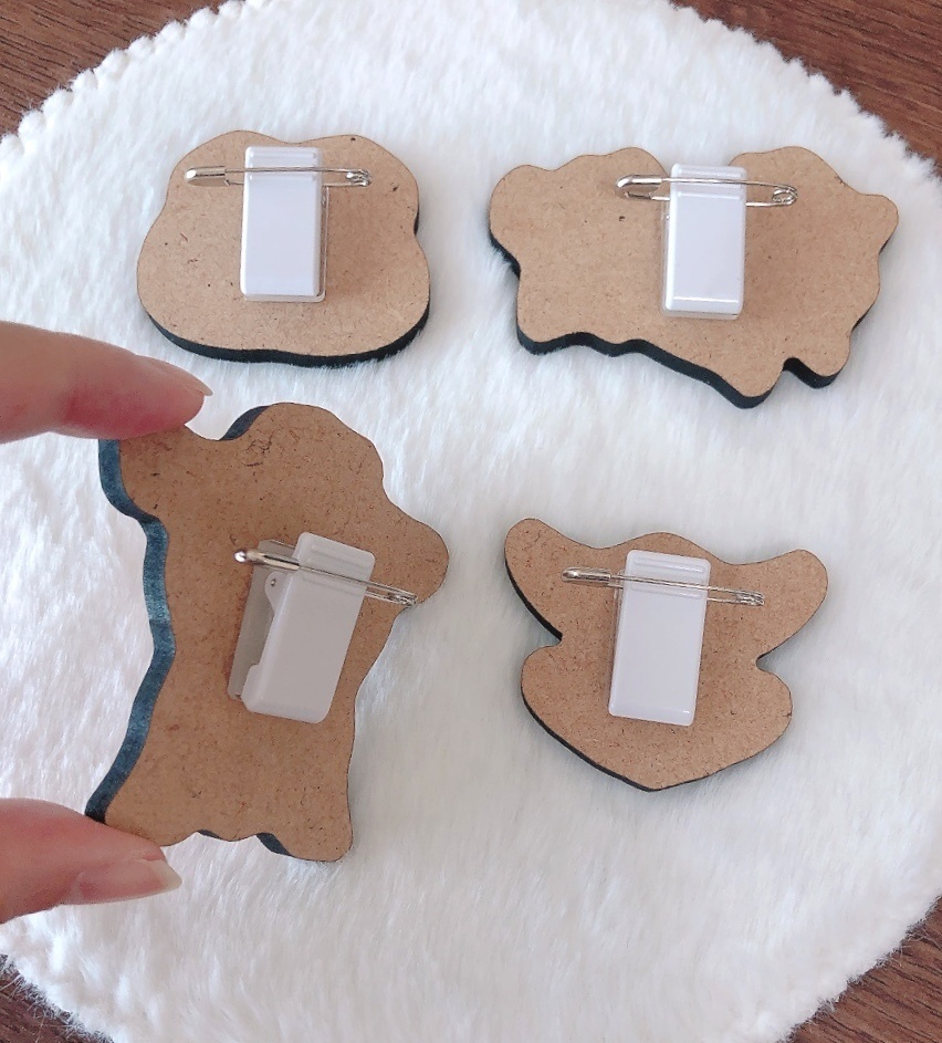 ウッドバッチ ほっこり木の温もり