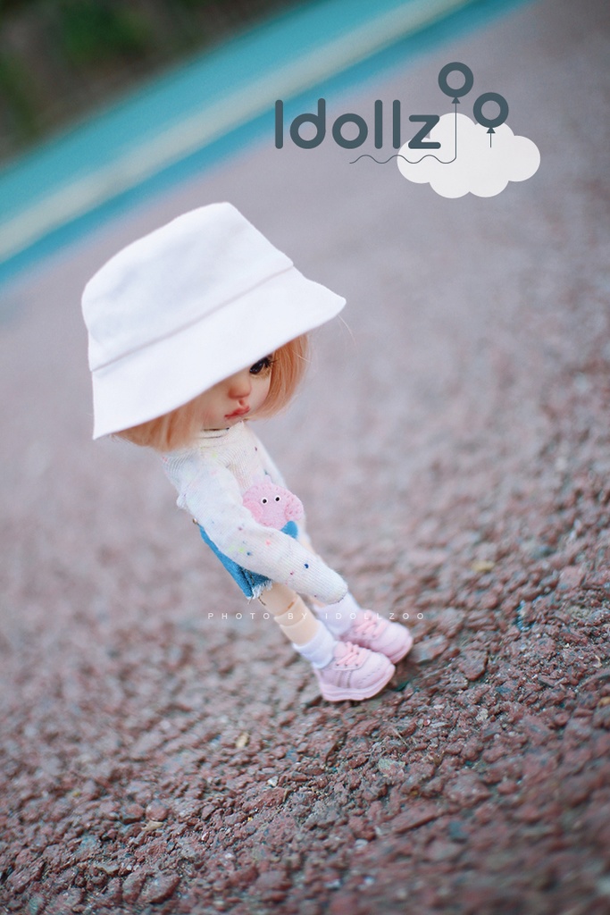 オビツ11 靴 マカロンのスニーカー