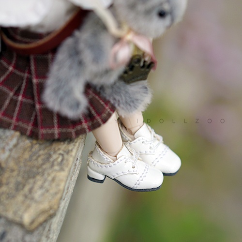 オビツ11 靴 レトロな角靴