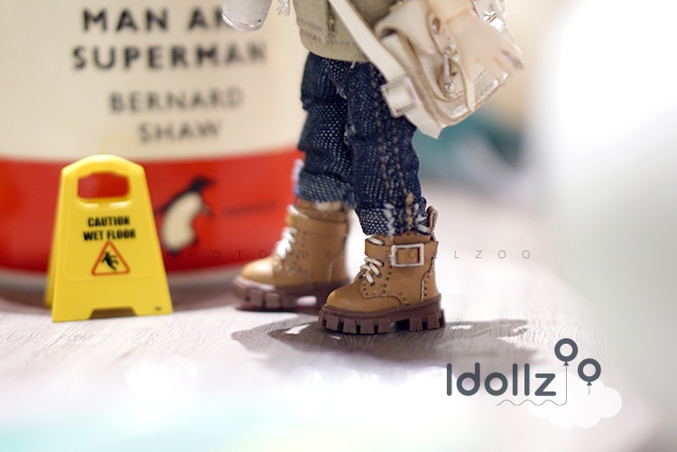 オビツ11 靴 厚底マーチンブーツ