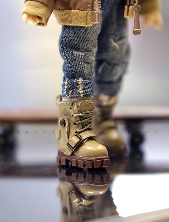 オビツ11 靴 ミディアムマーチンブーツ