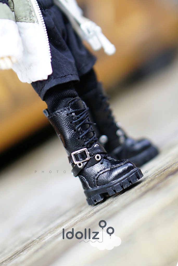 オビツ11 靴 ベルトブーツ (ベルトは取り外し可能)