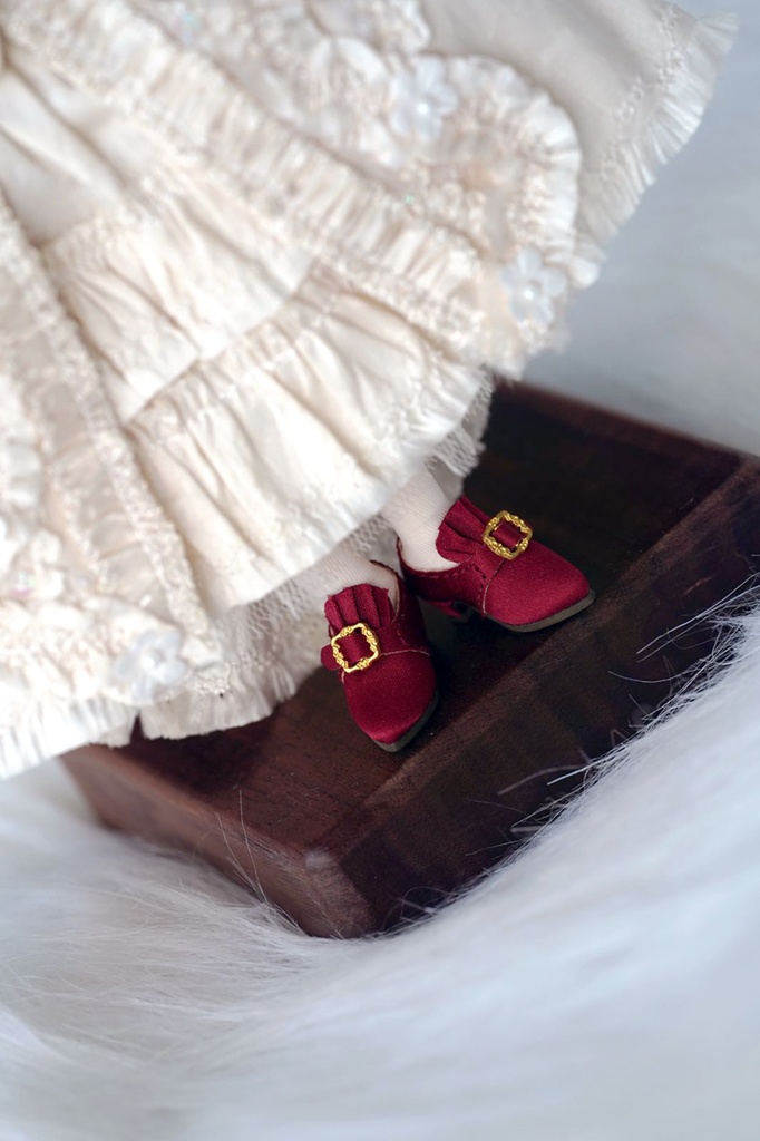 オビツ11 靴 レトロなシルクのハイヒール