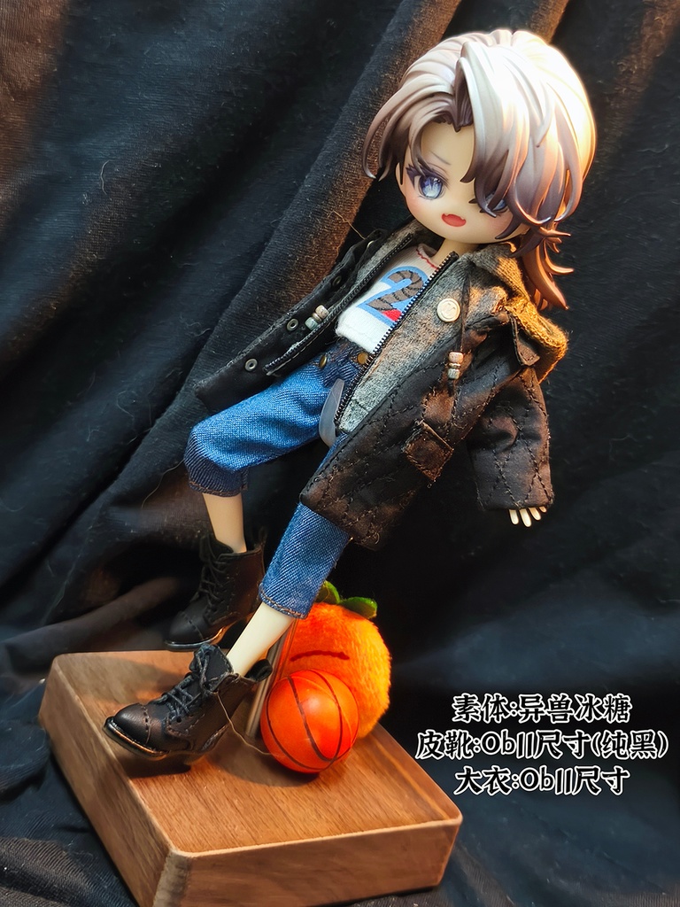 オビツ11 服 ひし形格子のコート