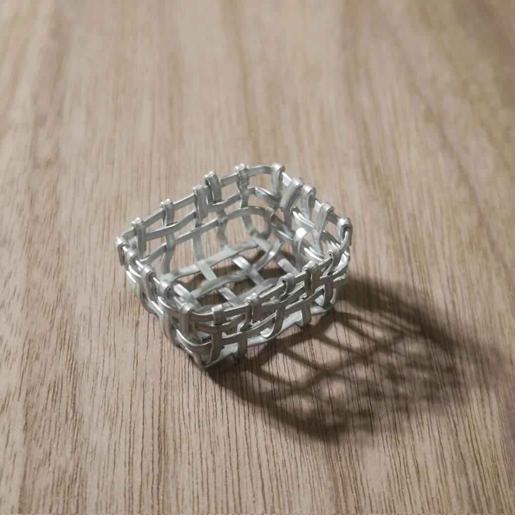 工房かくれびと＿ぬいぐるみサイズの洗いカゴ（小）