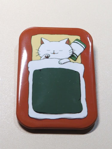 缶バッジ カルメのお昼寝(角丸 51x76mm)