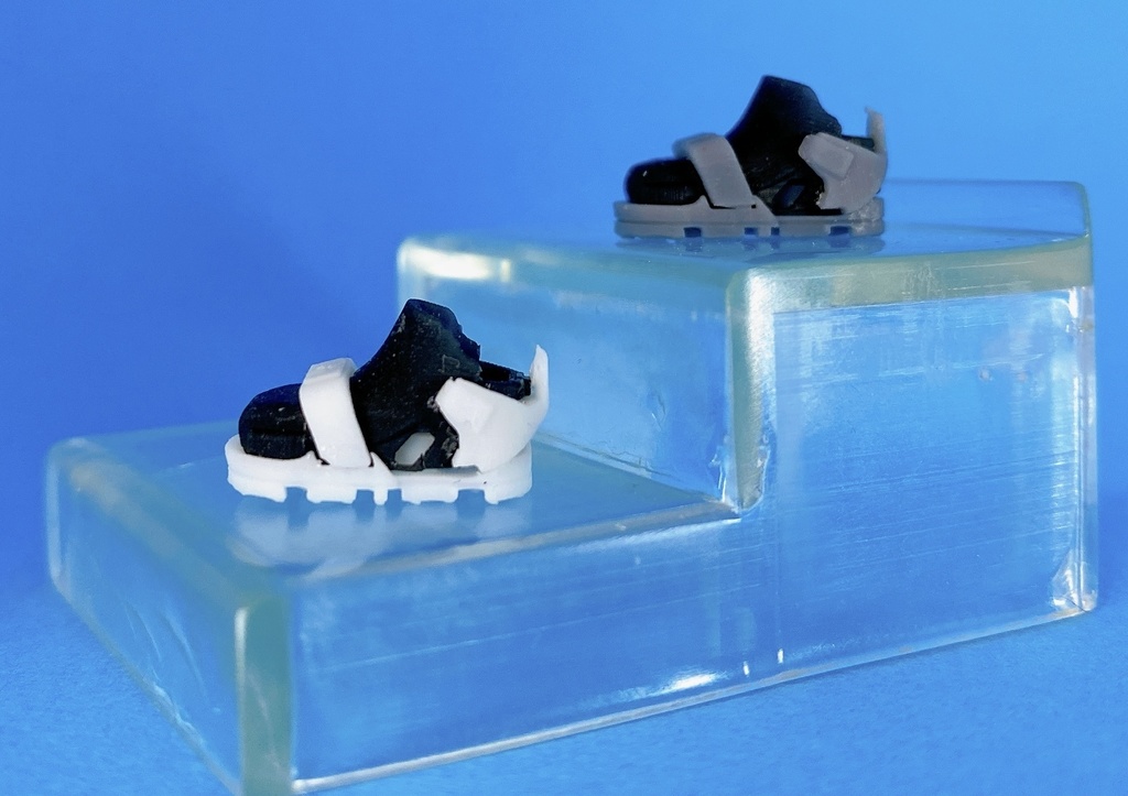 1/10-1/12 スポーツスニーカー