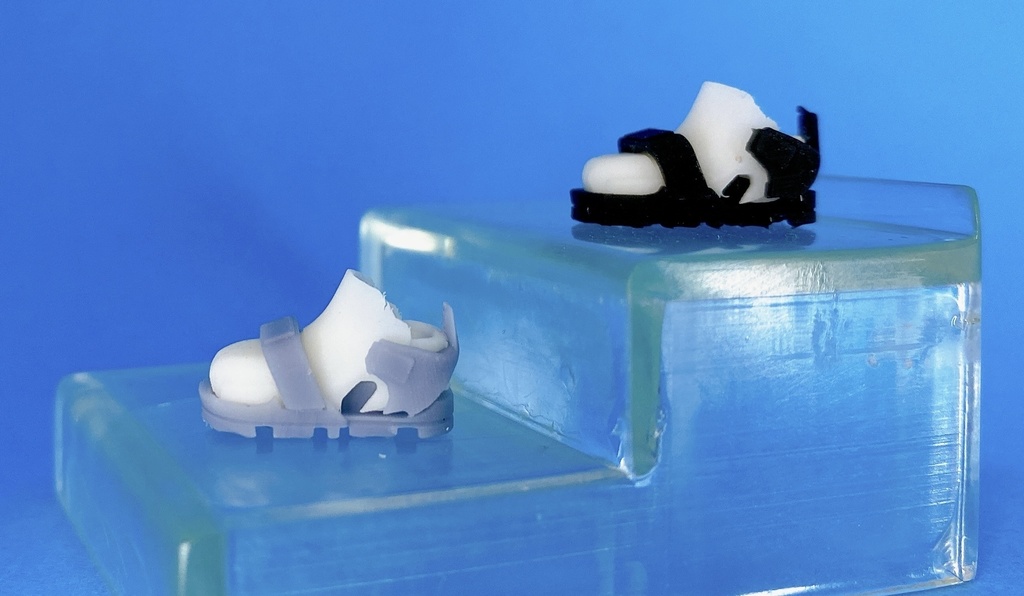 1/10-1/12 スポーツスニーカー