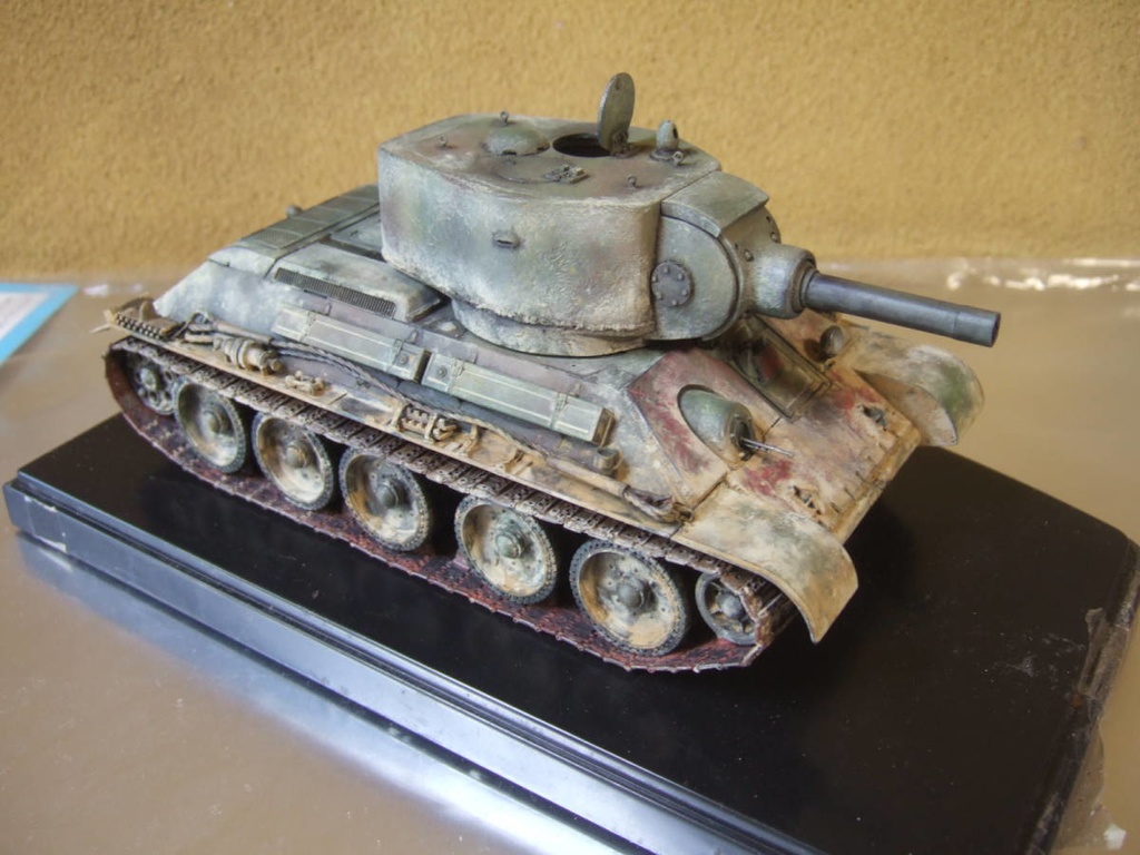 1/35　T-34-122 塔型　完成品　(Finished model of a tank model)