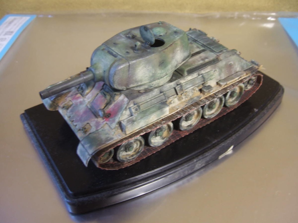 1/35　T-34-122 6角型　完成品　(Finished model of a tank model)