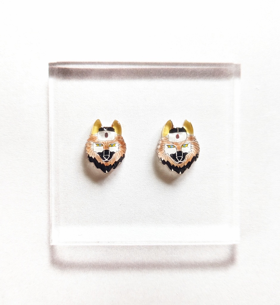 ヴァシリ モチーフピアス