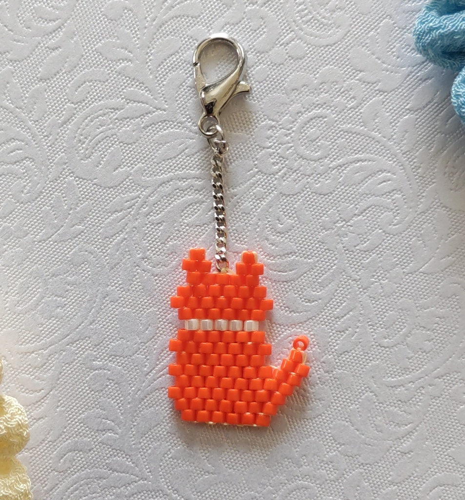 推しカラーねこチャーム