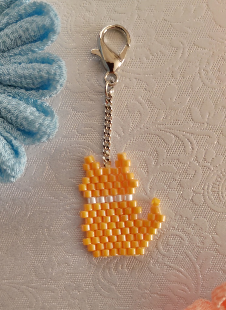 推しカラーねこチャーム