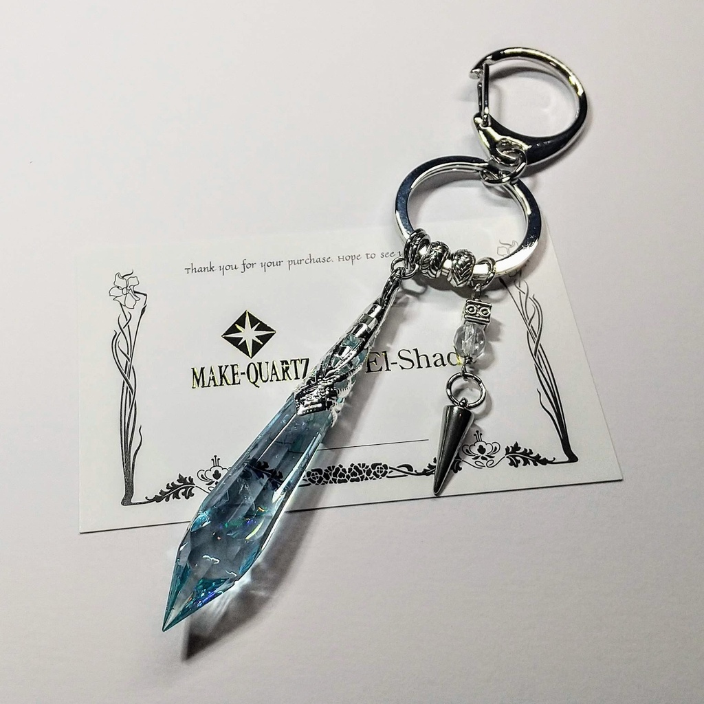 【推し色鉱石レジン・選択型オーダー】チェーンネックレス・本革紐ペンダント【鹿革】・バッグチャーム【メイクォーツ】