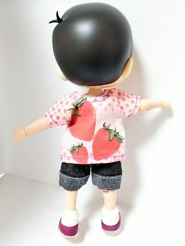 いちごのTシャツ