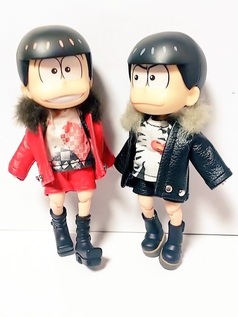 レザーショートパンツ