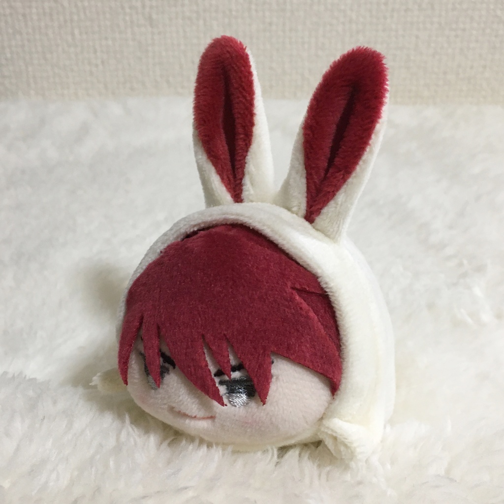 もちマス/もちころりん着ぐるみ うさぎ ミルク&ワインレッド