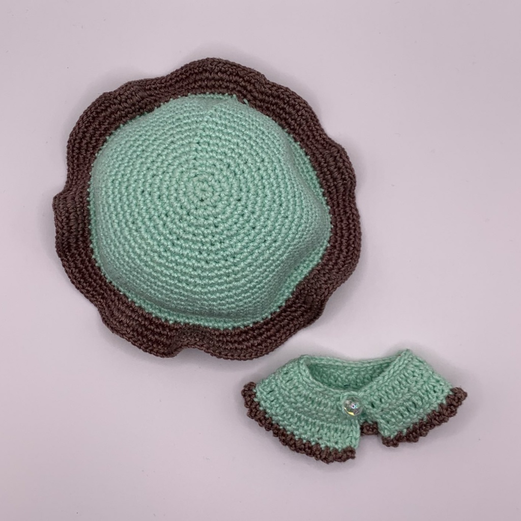 チョコミントの帽子とケープのセット(ちびぐるみ用)