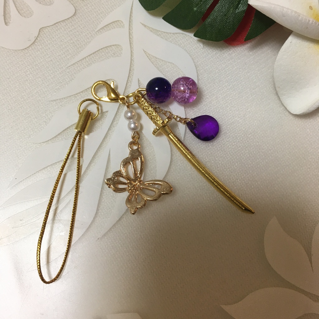 ⚔胡蝶しのぶ 鬼滅の刃 イメージストラップ キーホルダー金具に変更可