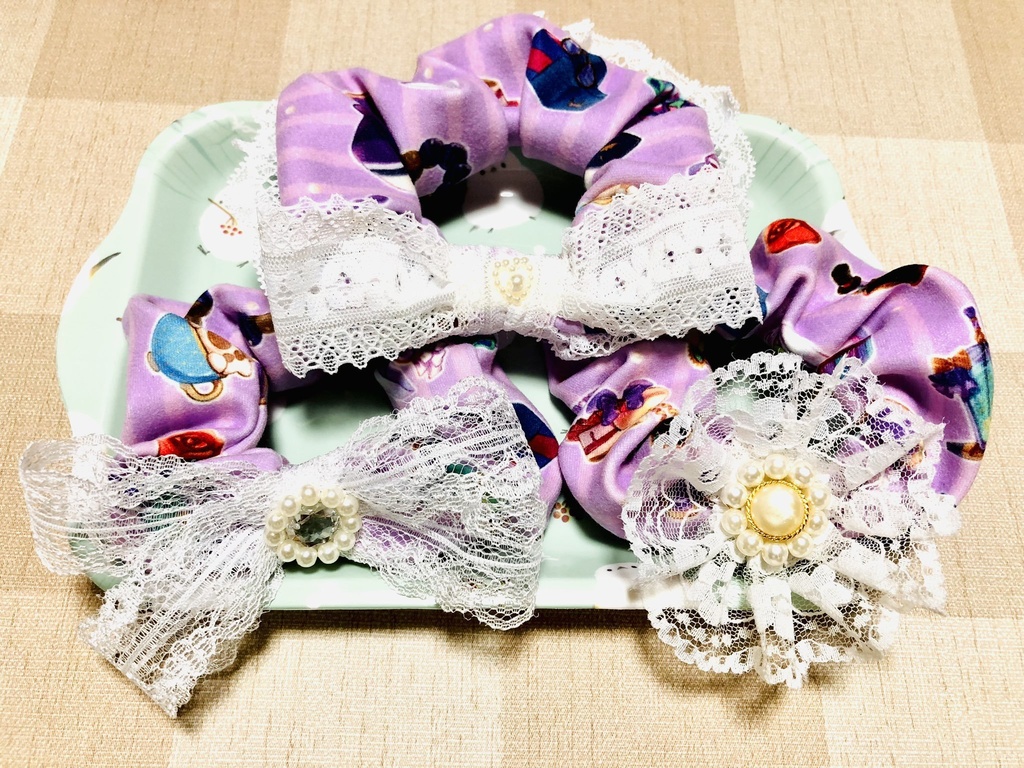 🤡衣装モチーフスイーツ柄シュシュ