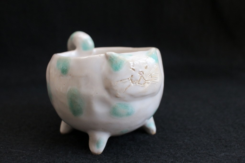 陶器「猫カップ★水玉」