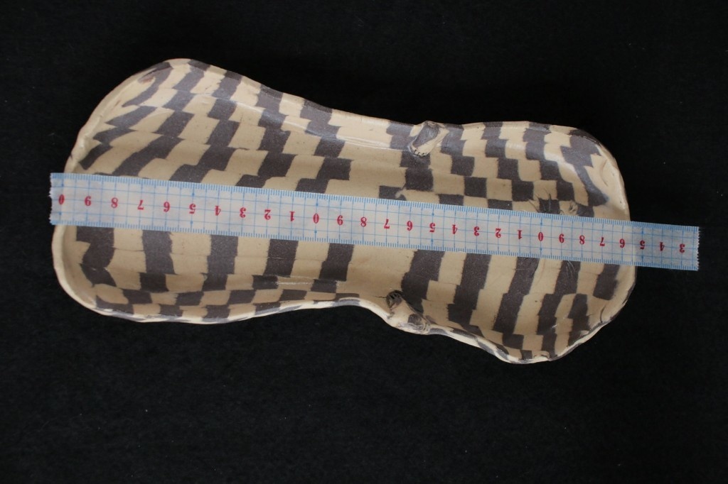 陶器「猫のひょうたん皿」