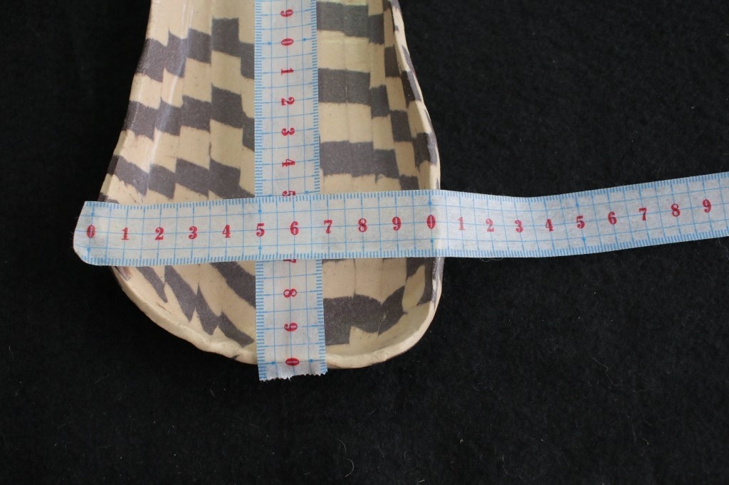 陶器「猫のひょうたん皿」