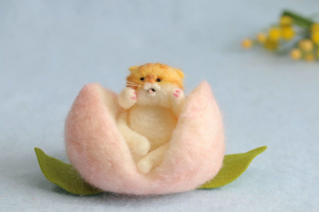 【桃太郎ねこ(茶白猫)尻尾あり】