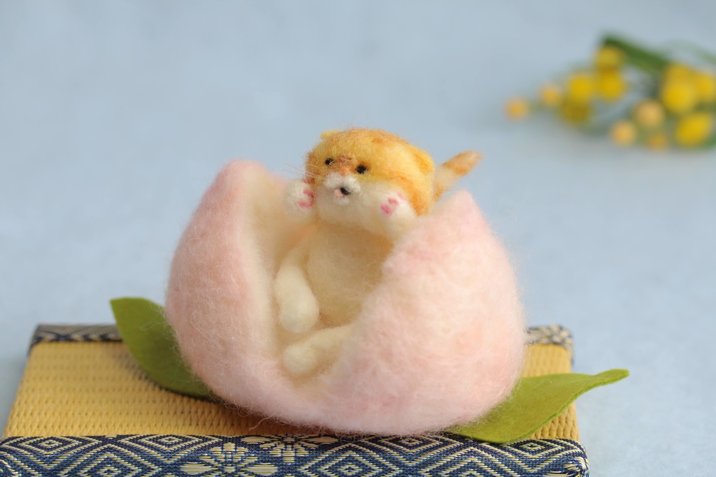 【桃太郎ねこ(茶白猫)尻尾あり】