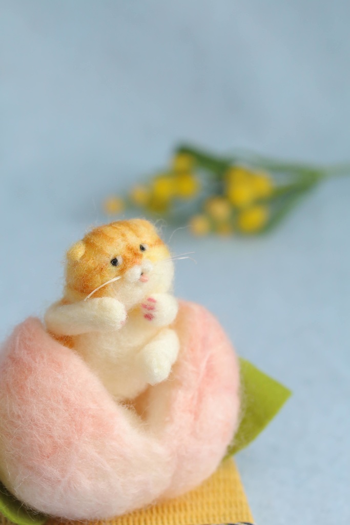 【桃太郎ねこ(茶白猫2号)】