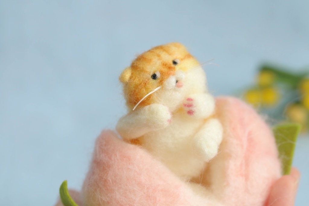 【桃太郎ねこ(茶白猫2号)】