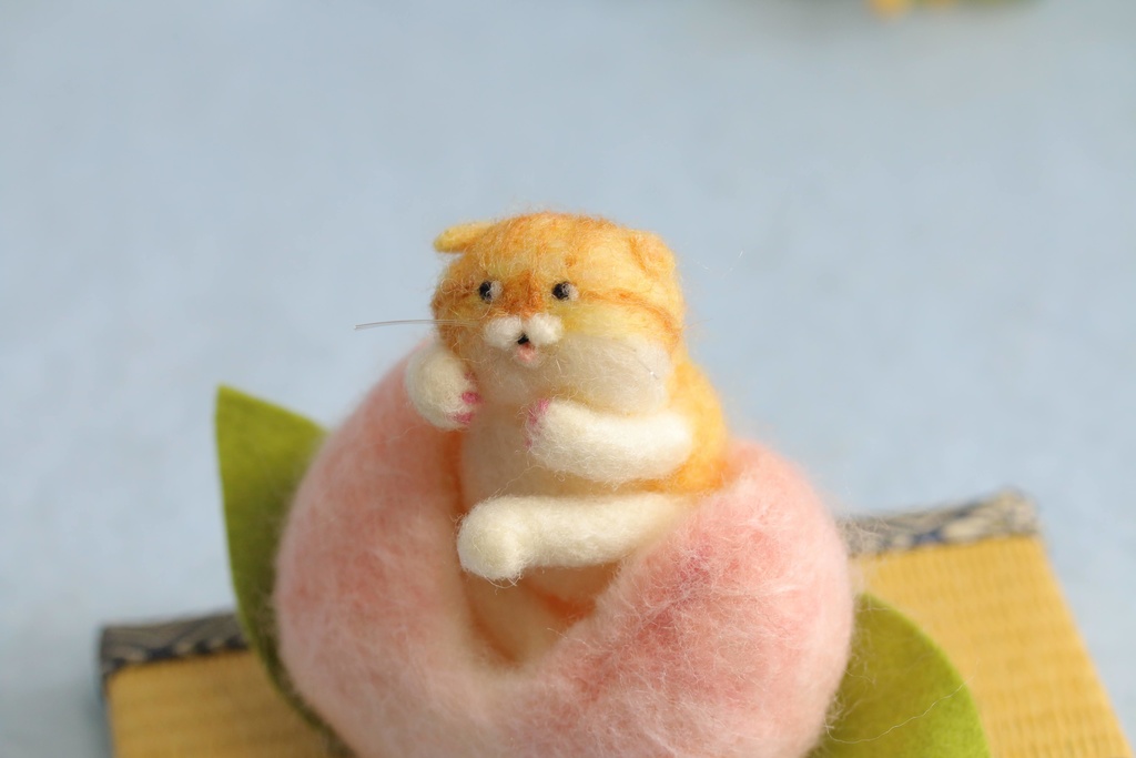 【桃太郎ねこ(茶白猫2号)】